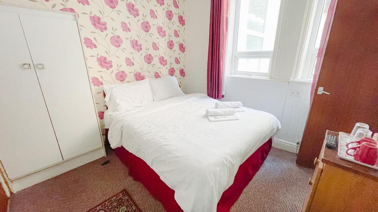 The Chimes On The Sea Bed & Breakfast Blackpool Exterior photo
